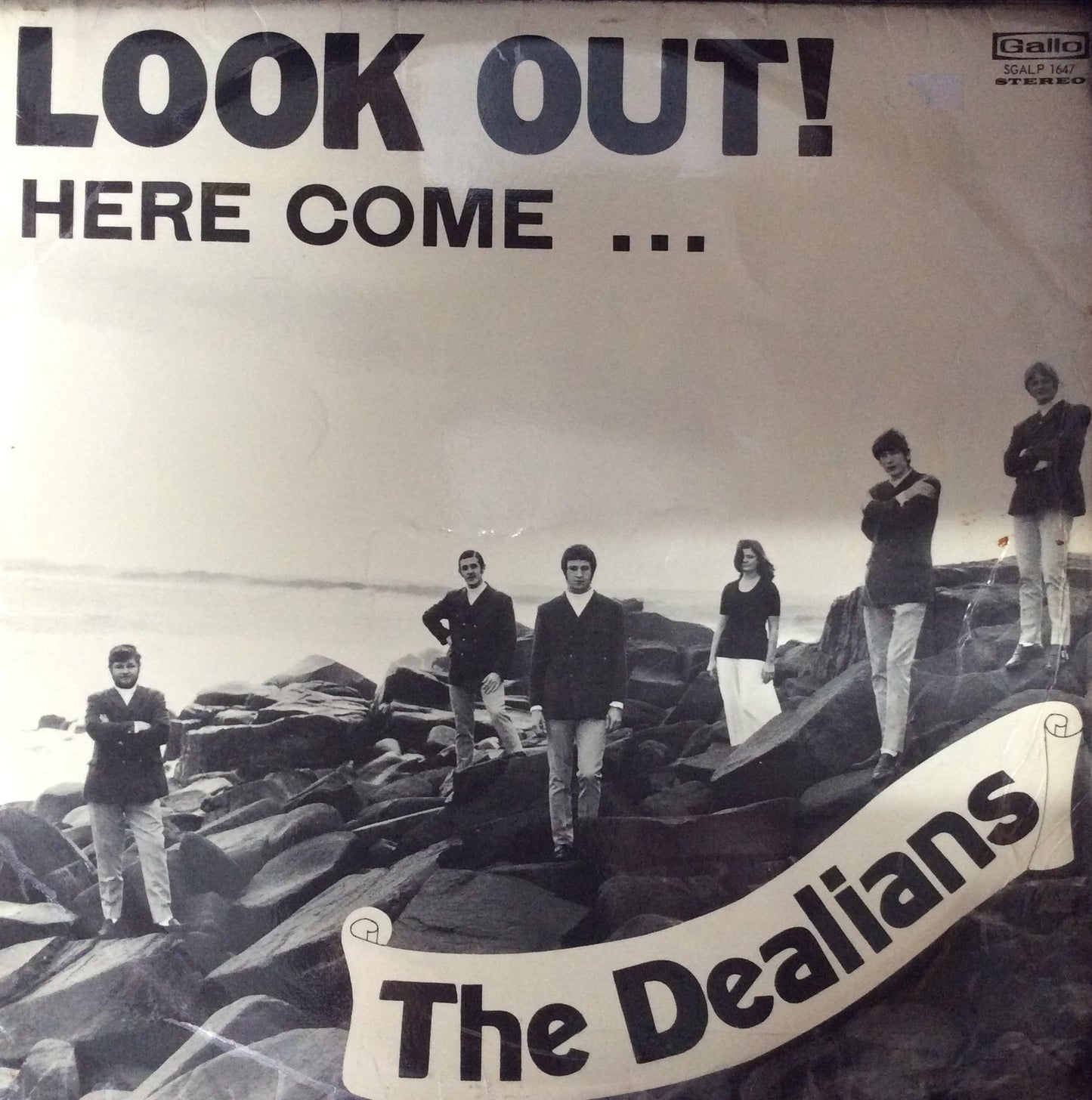 The Dealians - Look Out! Here Come ...